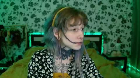Snapshot of littlespacemouse chatting on September 15, 5:36 pm Niki free tg channel with some photos gifs and info about streams online show from September 15, 5:36 pm