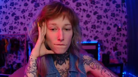 Niki  free tg channel with some photos gifs and info about streams  online show from October 8, 1:50 pm