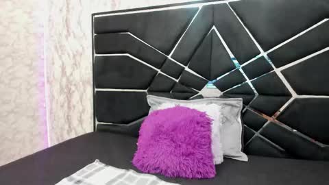 Sussy  online show from October 7, 11:50 am