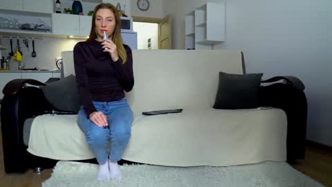 Little Tifany online show from November 11, 12:29 pm