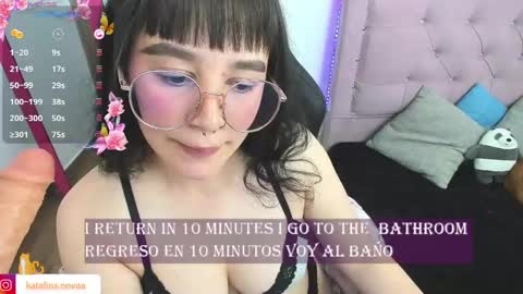 Snapshot of liv_rosse chatting on March 11, 5:24 am Katalina Novoa. online show from March 11, 5:24 am