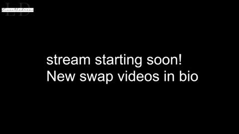 Snapshot of livanddrew chatting on January 4, 2:35 am Liv and Drew online show from January 4, 2:35 am