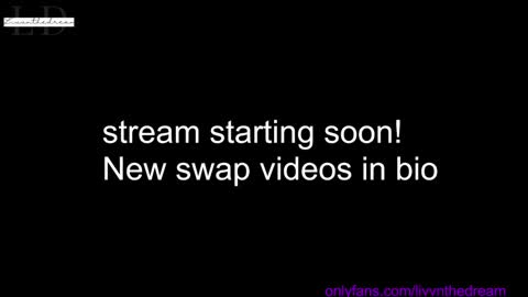 Snapshot of livanddrew chatting on December 22, 10:04 pm Liv and Drew online show from December 22, 10:04 pm
