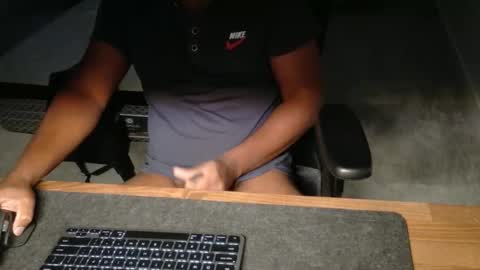 livetribber online show from April 3, 1:07 pm