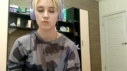 Nora online show from September 14, 7:59 pm
