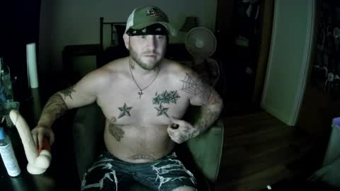 livingpuddle online show from April 19, 9:21 am