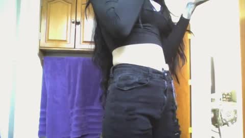 Liv Mirage online show from February 10, 11:55 pm