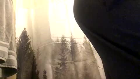 Liv Mirage online show from April 10, 6:12 pm