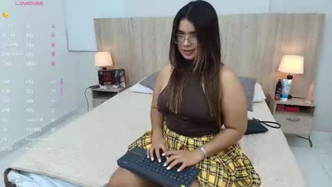Liz online show from September 9, 3:28 am