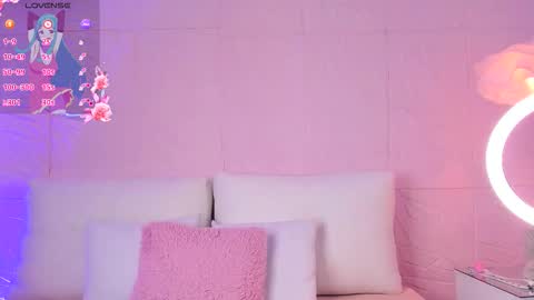 Snapshot of liz_grey_ chatting on September 14, 4:26 am online show from September 14, 4:26 am