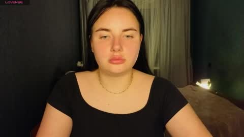 lizaluk online show from May 7, 8:37 pm