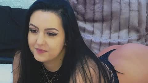 Snapshot of lizasunshine__ chatting on December 2, 10:46 am lizasunshine__ online show from December 2, 10:46 am