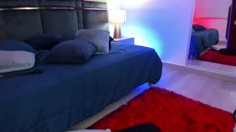Snapshot of lizasweett_ chatting on February 19, 11:25 pm Liza online show from February 19, 11:25 pm