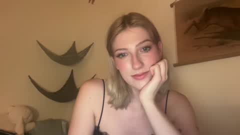 lizbbg online show from November 25, 3:05 am