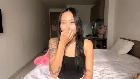 Lizz online show from October 18, 6:17 am