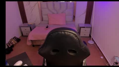 lizeth_salazar online show from September 22, 11:25 am