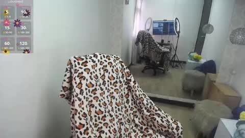 Snapshot of lizha_milf chatting on February 10, 2:16 pm Lizha online show from February 10, 2:16 pm
