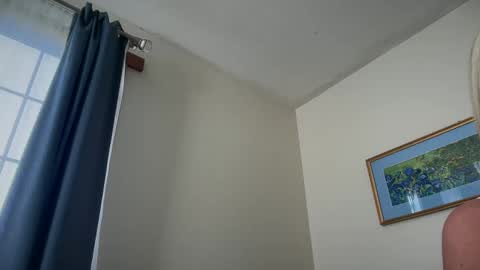 Snapshot of lizpurrxxx chatting on January 16, 12:01 am Liz Purr online show from January 16, 12:01 am