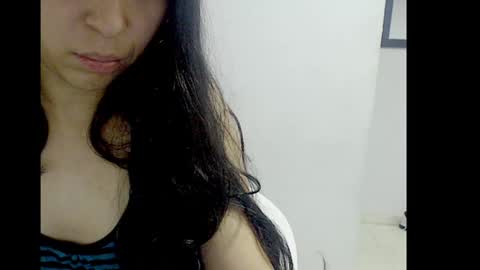 lizz1305 online show from January 27, 9:33 pm