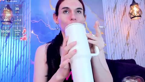Lizeth  Tatiana Mahecha online show from April 26, 4:37 pm