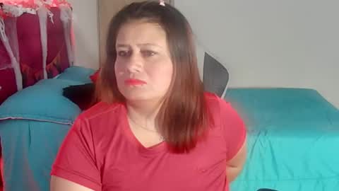 lizz_milf online show from October 20, 8:19 am