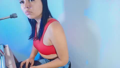 Lizz  online show from October 11, 12:10 pm