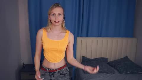 Megan online show from November 22, 6:39 pm