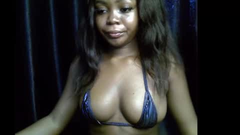 lizzy online show from October 8, 12:00 pm