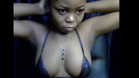 lizzy online show from October 16, 8:47 am