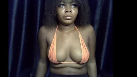 lizzy online show from October 10, 6:25 pm