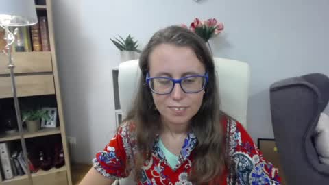 Lizzy online show from July 14, 10:21 am