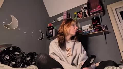 lizzybunny online show from December 2, 5:43 pm