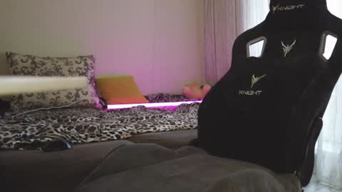 Mila online show from October 9, 9:59 am