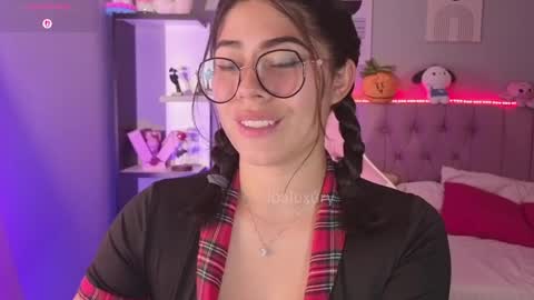 Pamela online show from April 4, 9:55 pm