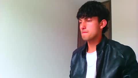 logaan_grey online show from January 3, 9:36 pm