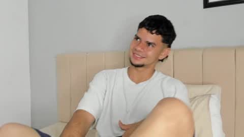 logan online show from April 12, 4:05 am