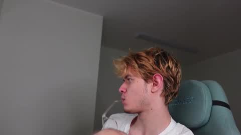 LOGAN FRASER online show from October 29, 3:14 pm