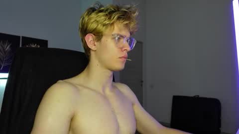 LOGAN FRASER online show from October 16, 2:28 pm