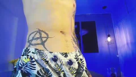 logan_peach5 online show from September 20, 11:35 am