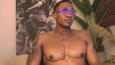 logan_varela online show from February 11, 10:28 pm