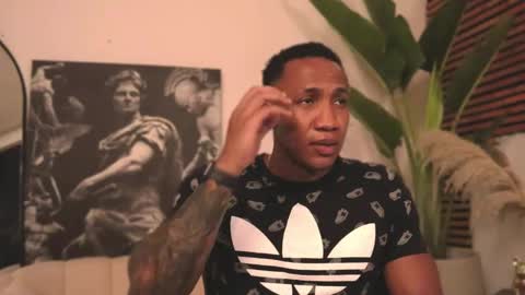 logan_varela online show from February 18, 12:48 am