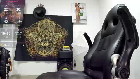 Snapshot of logan_whitters01 chatting on February 27, 12:25 am LOGAN WHITTERS online show from February 27, 12:25 am