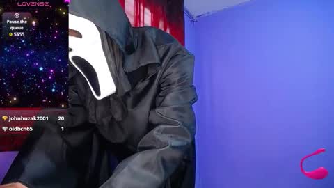 Logan online show from October 30, 8:09 pm