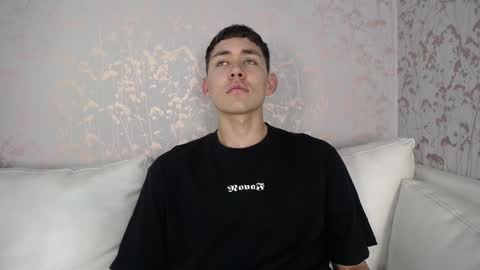 Loganfoster  online show from November 30, 8:16 pm