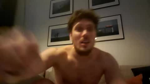 Icelandick online show from December 14, 9:24 pm