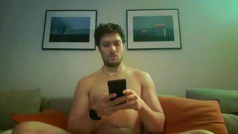 Icelandick online show from December 13, 7:10 pm