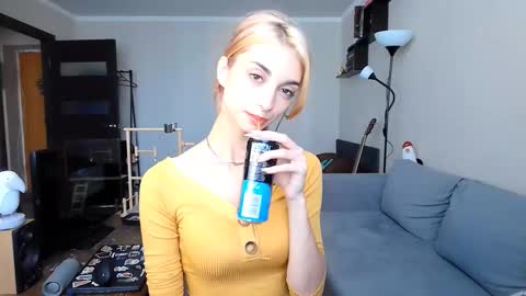 Amelia online show from October 2, 10:25 am