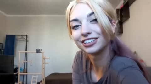 Amelia online show from September 25, 8:10 am