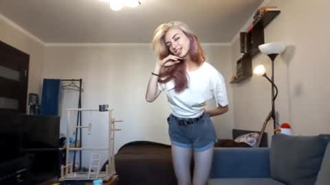 Amelia online show from September 24, 7:59 am