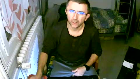 Snapshot of lokoum39 chatting on December 3, 5:06 pm lokoum39 online show from December 3, 5:06 pm